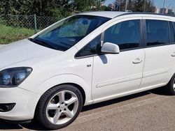 Blanco Usado 2011 Opel Zafira Monovolumen | 5900 € (Precio justo)