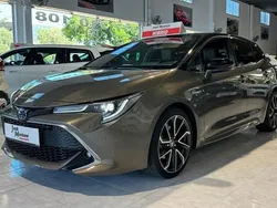 Gris / plata Usado 2020 Toyota Corolla Advance Berlina | 23.490 € (Precio justo)