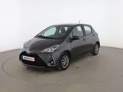 Gris Usado 2017 Toyota Yaris Hybrid Active Utilitario | 13.499 € (Precio justo)