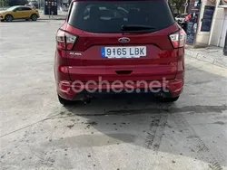 Rojo Usado 2019 Ford Kuga ST-Line SUV | 19.500 € (Un poco caro)