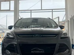 Gris / plata Usado 2015 Ford Kuga Trend SUV | 13.500 € (Precio justo)