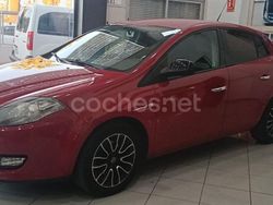 Rojo Usado 2013 Fiat Bravo Easy Utilitario | 5299 € (Precio justo)