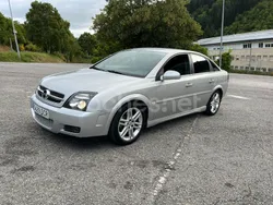Gris / plata Usado 2004 Opel Vectra GTS Berlina | 2500 €