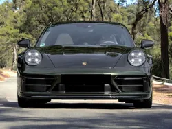 Verde Usado 2022 Porsche 911 Carrera GTS Coupe | 177.000 € (Un poco caro)