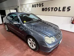 Gris / plata Usado 2004 Mercedes CLK240 Avantgarde Coupe | 5995 € (Precio justo)
