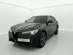 Negro Usado 2022 Alfa Romeo Stelvio Sprint SUV | 30.900 € (Un poco caro)