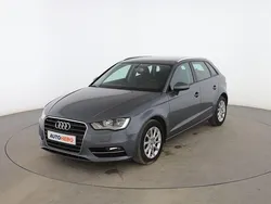 Gris Usado 2013 Audi A3 Attraction Utilitario | 10.999 € (Precio justo)