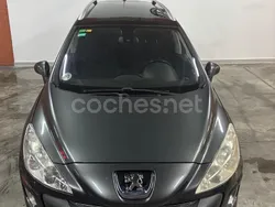 Gris / plata Usado 2010 Peugeot 308 Premium Familiar | 3999 € (Buen precio)