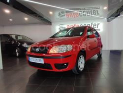 Rojo Usado 2005 Fiat Punto Active Berlina | 5900 €