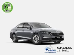 Gris Nuevo 2025 Skoda Octavia Selection | 32.277 € (Precio justo)