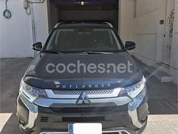 Negro Usado 2020 Mitsubishi Outlander Motion SUV | 21.500 € (Precio justo)