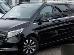 Negro Usado 2024 Mercedes V300 Avantgarde Monovolumen | 101.900 €
