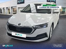 Blanco Usado 2022 Skoda Octavia Ambition Familiar | 19.400 € (Precio justo)