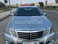 Gris / plata Usado 2009 Mercedes E250 Avantgarde Berlina | 6250 € (Un poco caro)