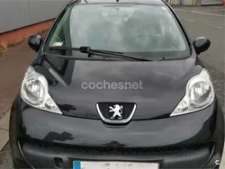 Negro Usado 2008 Peugeot 107 Urban Move Utilitario | 5000 € (Precio justo)