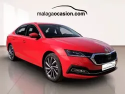Rojo Usado 2024 Skoda Octavia Selection Berlina | 28.290 € (Precio justo)