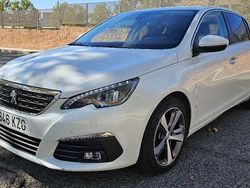 Blanco Usado 2019 Peugeot 308 Allure Utilitario | 10.900 € (Precio justo)