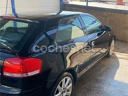 Negro Usado 2006 Audi A3 Ambition Berlina | 8300 € (Caro)