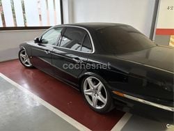 Negro Usado 2009 Jaguar XJ8 Executive Berlina | 2000 €