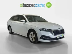 Blanco Usado 2021 Skoda Octavia Ambition Familiar | 17.990 € (Precio justo)