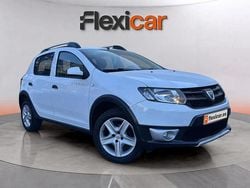 Blanco Usado 2015 Dacia Sandero Stepway Utilitario | 6990 € (Buen precio)