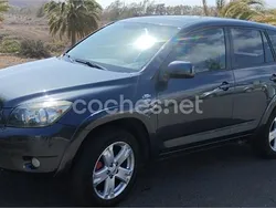 Granate Usado 2006 Toyota RAV4 Premium SUV | 9900 € (Un poco caro)
