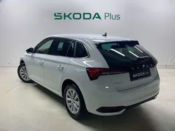 Blanco Usado 2024 Skoda Scala Selection Utilitario | 23.900 € (Un poco caro)