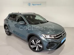 Azul Nuevo 2025 VW T-Roc R-line SUV | 37.700 €