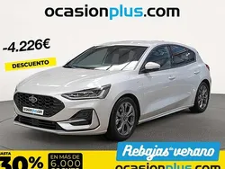 Plateado Usado 2024 Ford Focus ST-Line Utilitario | 19.900 € (Precio justo)