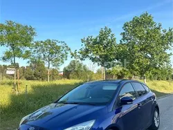 Azul Usado 2015 Ford Focus Trend Berlina | 8570 € (Buen precio)