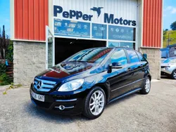 Negro Usado 2009 Mercedes B180 Sport Edition Monovolumen | 8900 € (Un poco caro)
