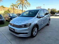 Gris / plata Usado 2019 VW Touran Advance Monovolumen | 19.980 € (Precio justo)
