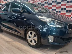 Azul Usado 2013 Kia Carens Monovolumen | 12.900 €