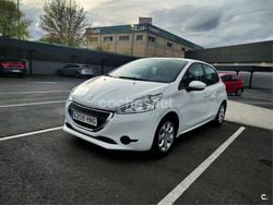 Blanco Usado 2012 Peugeot 208 Active Utilitario | 5750 € (Precio justo)