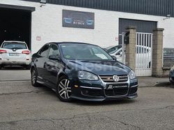 Gris / plata Usado 2006 VW Jetta Advance Berlina | 4700 € (Precio justo)