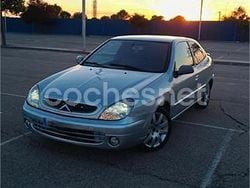 Gris / plata Usado 2002 Citroën Xsara Coupe | 2500 €