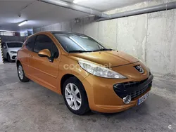 Naranja Usado 2008 Peugeot 207 Premium Berlina | 3000 € (Precio justo)