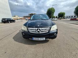 Negro Usado 2007 Mercedes ML320 SUV | 8900 € (Precio justo)