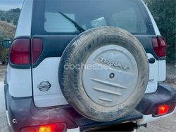 Blanco Usado 2004 Nissan Terrano SUV | 9000 € (Precio justo)