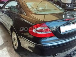 Azul Usado 2005 Mercedes CLK240 Avantgarde Coupe | 8489 € (Precio justo)