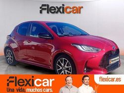 Rojo Usado 2022 Toyota Yaris Hybrid Style Berlina | 18.700 € (Precio justo)
