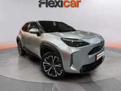 Blanco Usado 2022 Toyota Yaris Hybrid Active | 21.390 € (Precio justo)