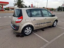 Beige Usado 2008 Renault Scénic II Dynamique Monovolumen | 4200 € (Precio justo)