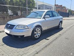 Gris / plata Usado 2002 VW Passat Highline Berlina | 2600 € (Precio justo)