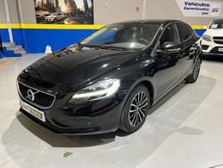 Negro Usado 2019 Volvo V40 Momentum Berlina | 13.900 € (Precio justo)