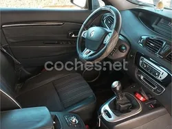 Granate Usado 2012 Renault Scénic III Dynamique Monovolumen | 5950 € (Buen precio)