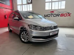 Gris / plata Usado 2019 VW Touran Edition Monovolumen | 18.900 € (Buen precio)