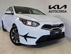 Blanco Nuevo 2025 Kia Ceed | 22.600 € (Precio justo)