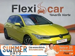 Amarillo Usado 2023 VW Golf VIII Berlina | 22.490 € (Super precio)