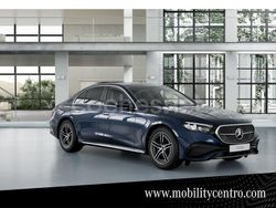 Azul Nuevo 2025 Mercedes E200 Berlina | 67.803 € (Precio justo)